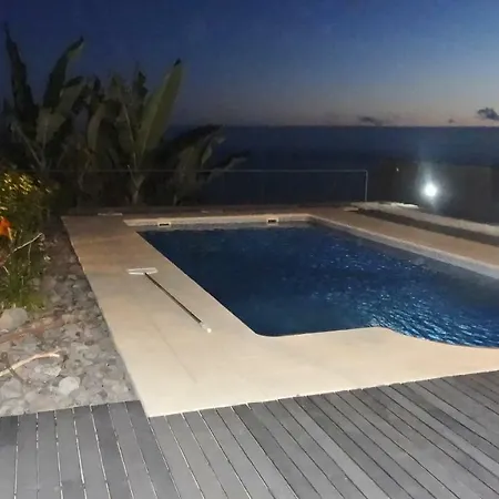 Loreto Luxury Villa *